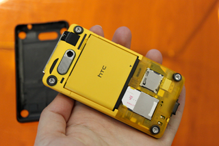Illustration for article titled HTC HD Mini Review: A Really Lousy iPhone Nano